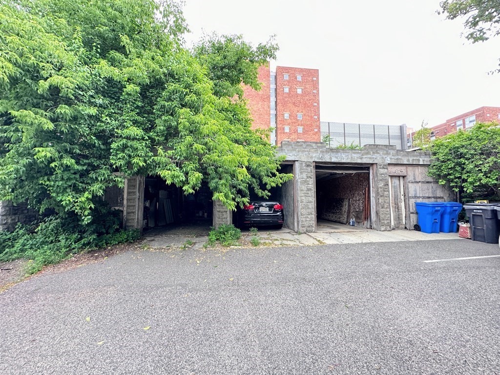 133 Chiswick Rd # 3