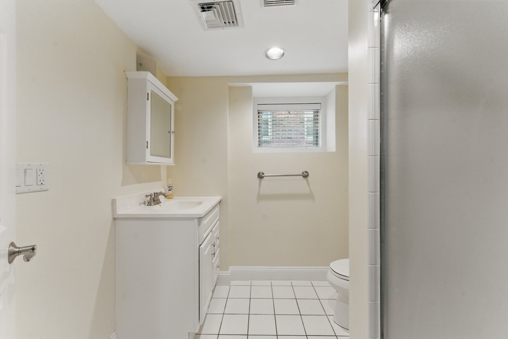 200 Winchester St # 1