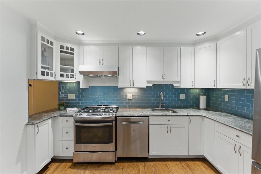 200 Winchester St # 1