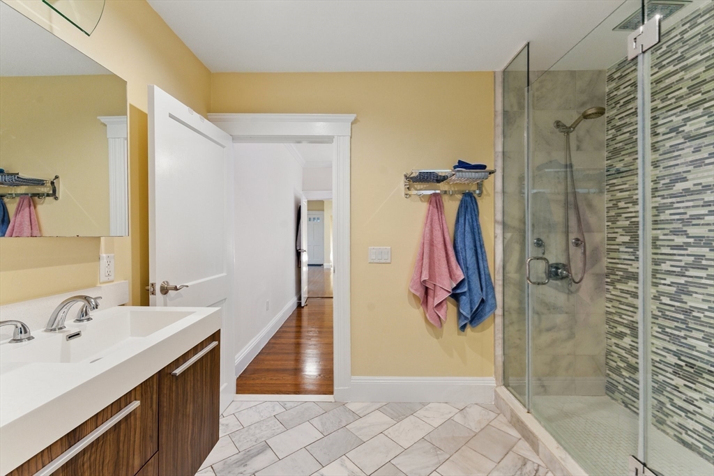 200 Winchester St # 1