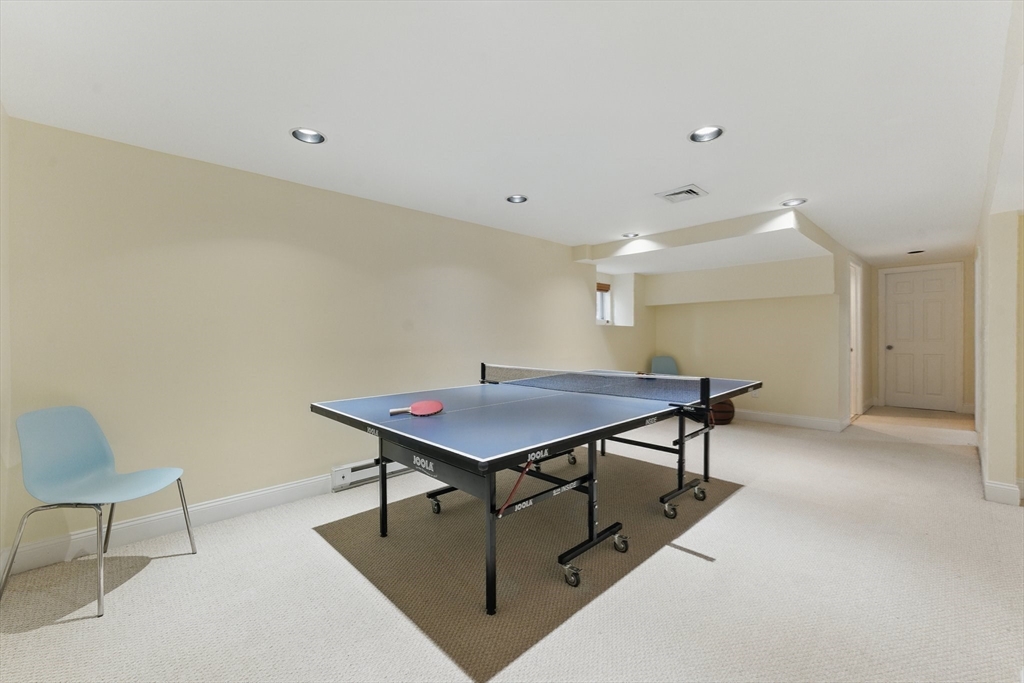 200 Winchester St # 1