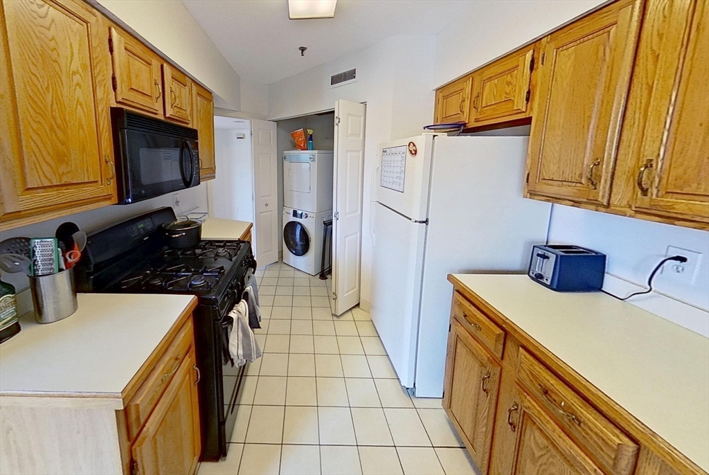 147 Kelton St # 312