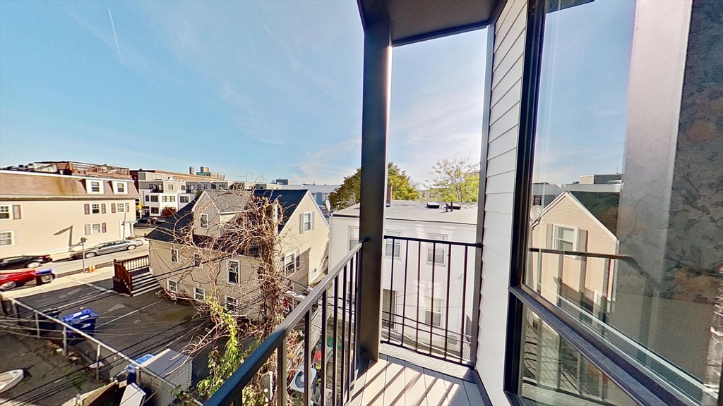 148 W 9th St # 6