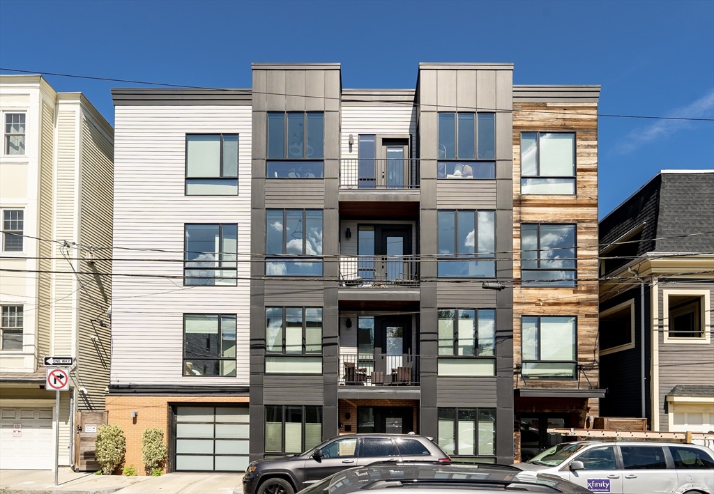 148 W 9th St # 6