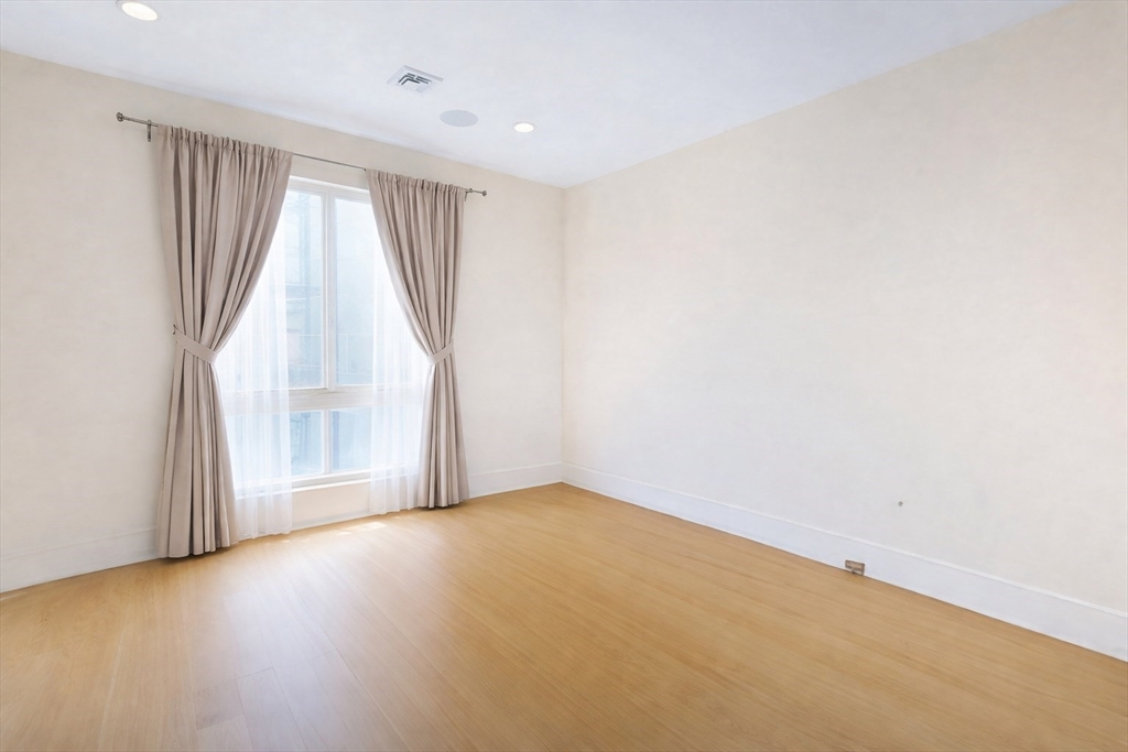 488 Dorchester Ave # 3E