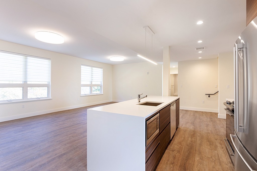 40 Fisher Ave # 202