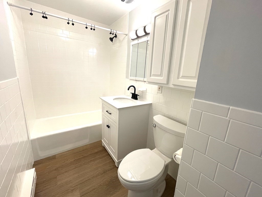 94 Beacon St # 27