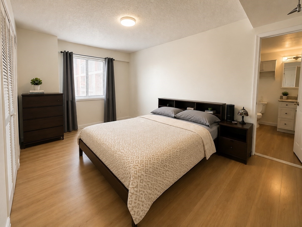 15 N Beacon St # 505