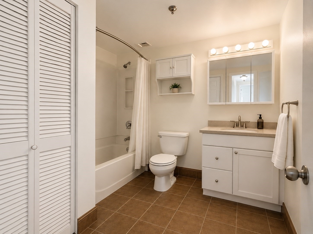 15 N Beacon St # 505