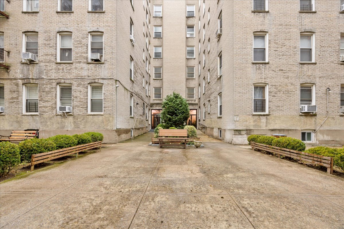 763 OCEAN Parkway 4J