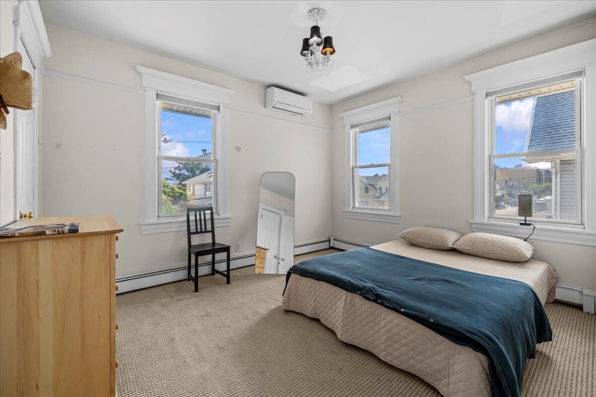 117-03 NEWPORT Avenue