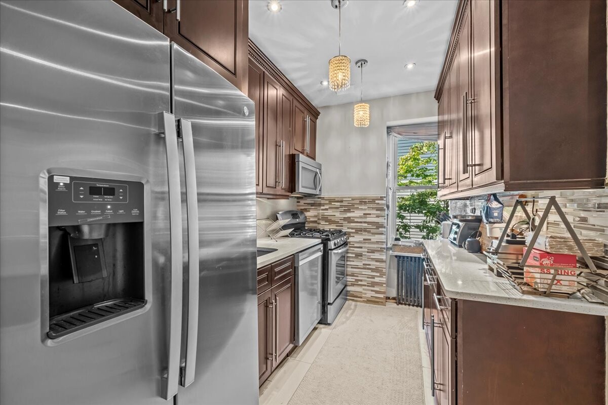 117-03 NEWPORT Avenue