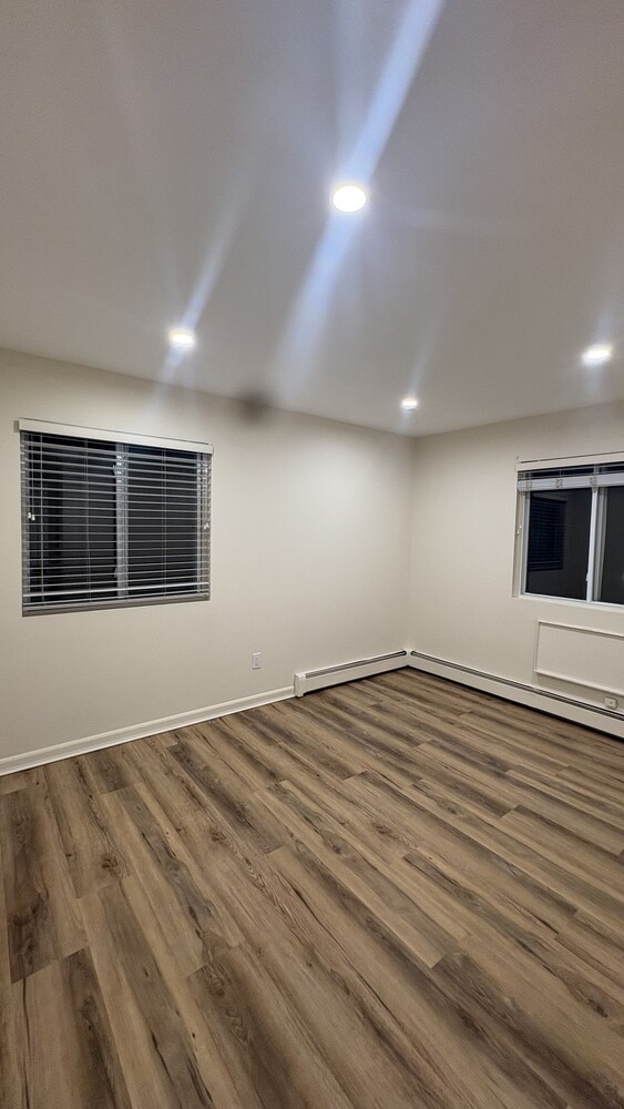 178 BEACH 98TH Street 3