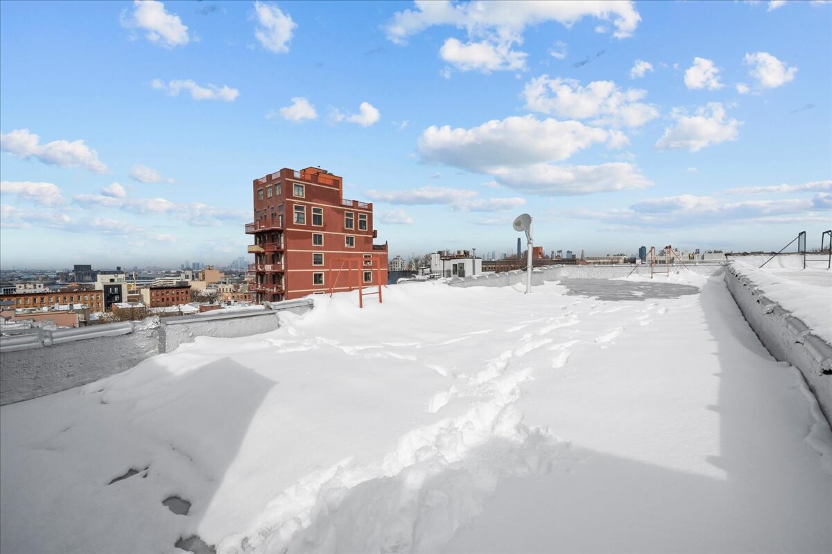 281 23RD Street