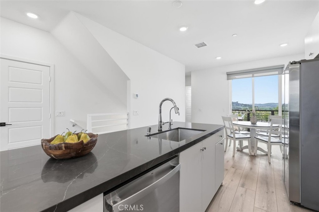 361 Gelding Way