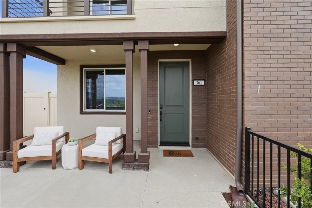 361 Gelding Way