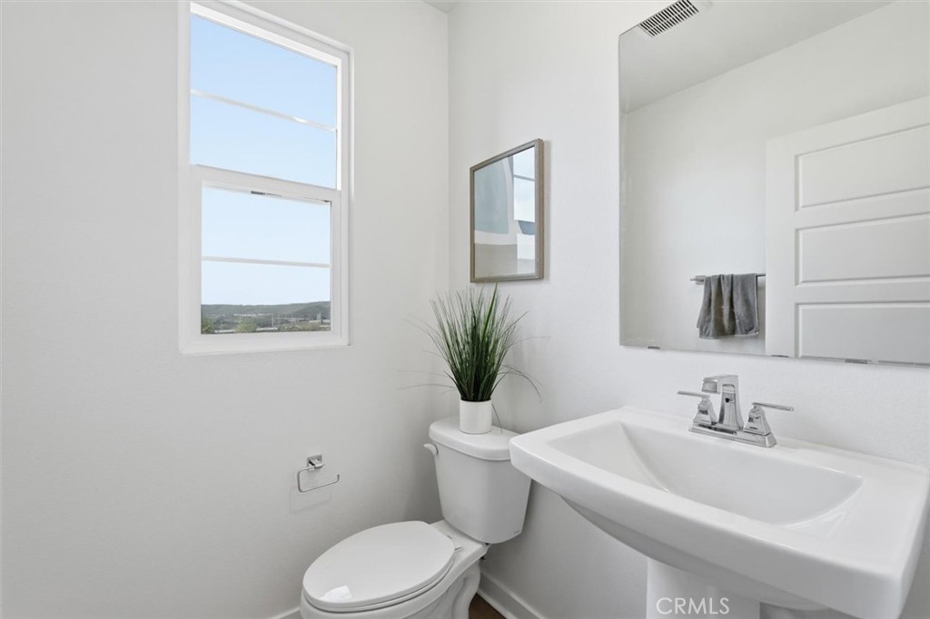 361 Gelding Way