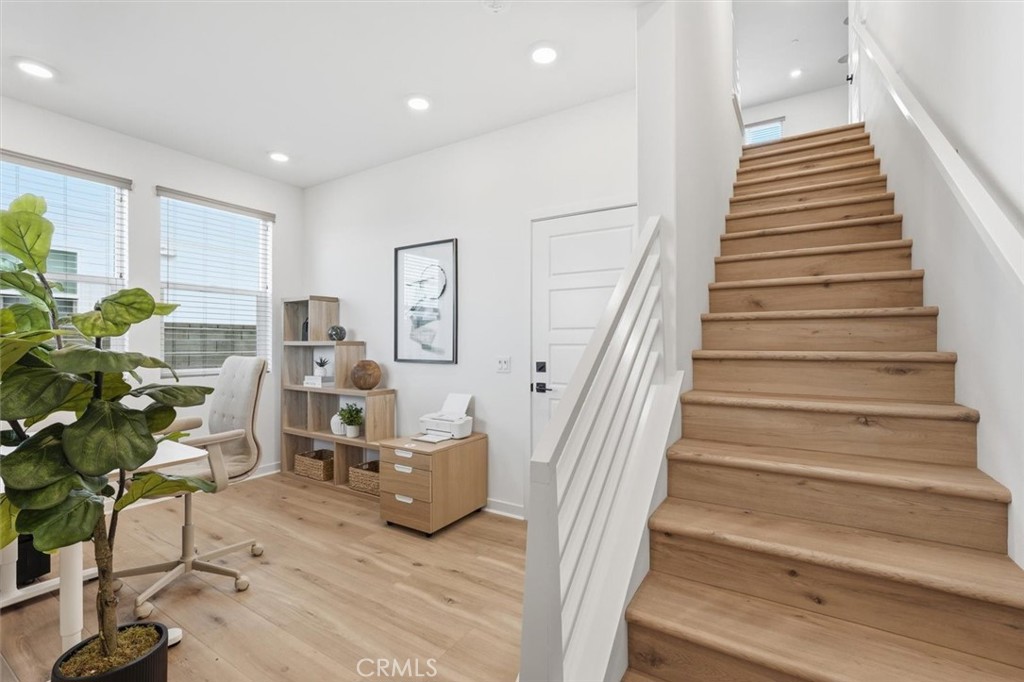 361 Gelding Way