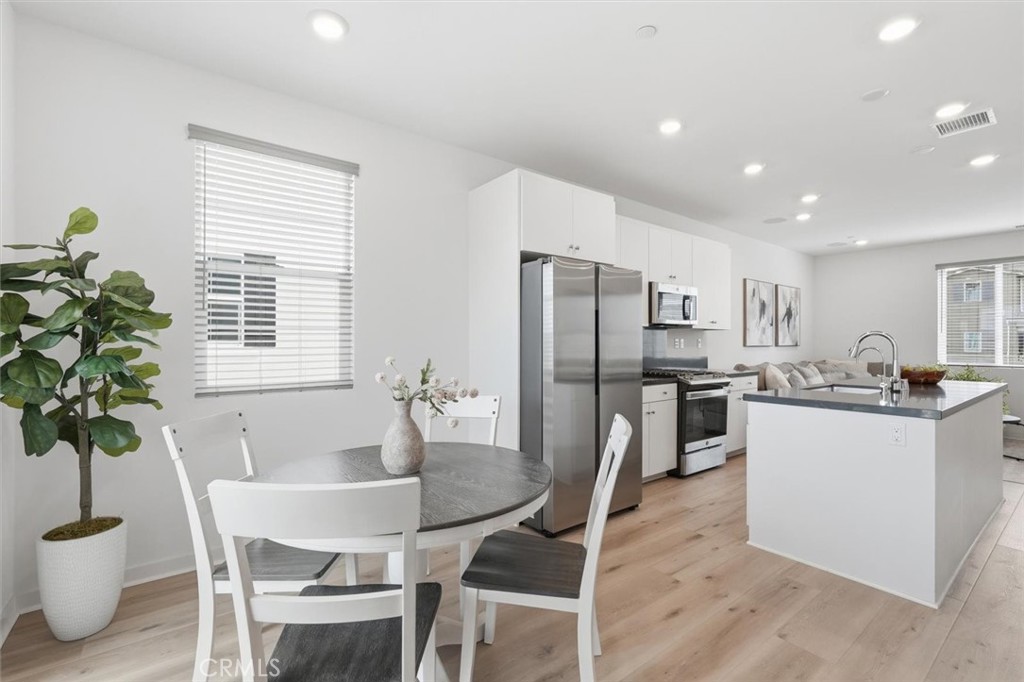 361 Gelding Way