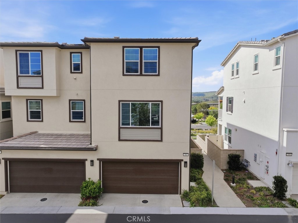361 Gelding Way