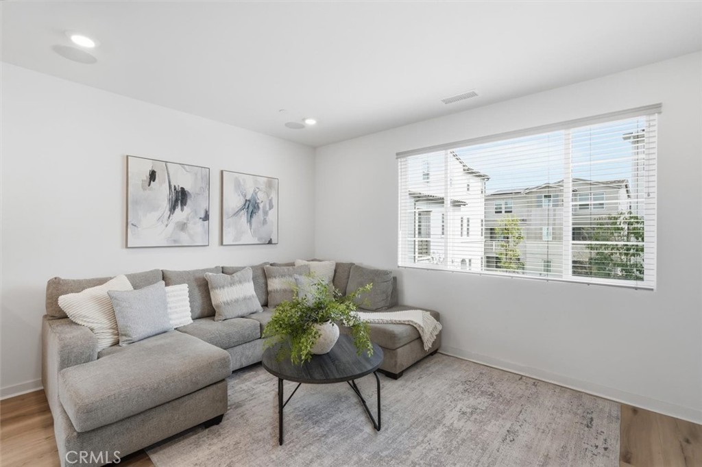 361 Gelding Way
