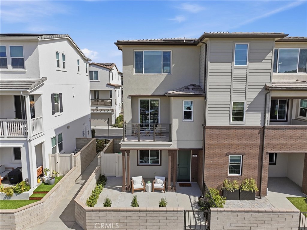 361 Gelding Way