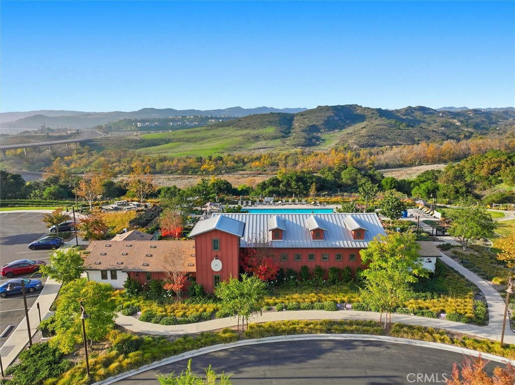 361 Gelding Way