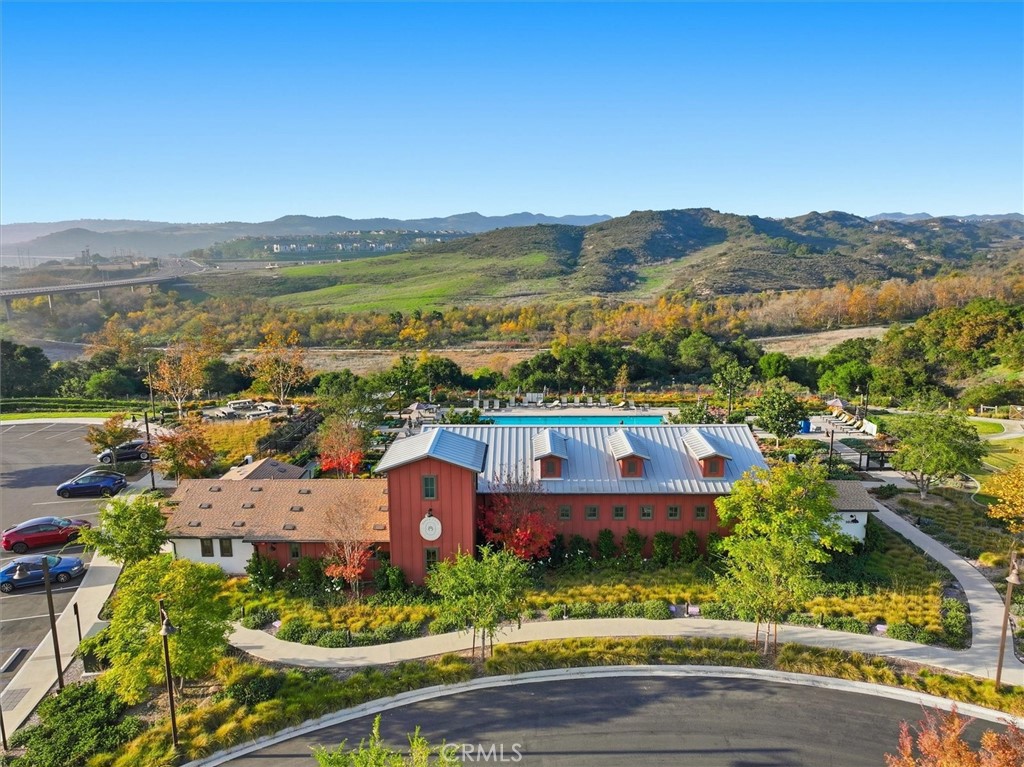 361 Gelding Way