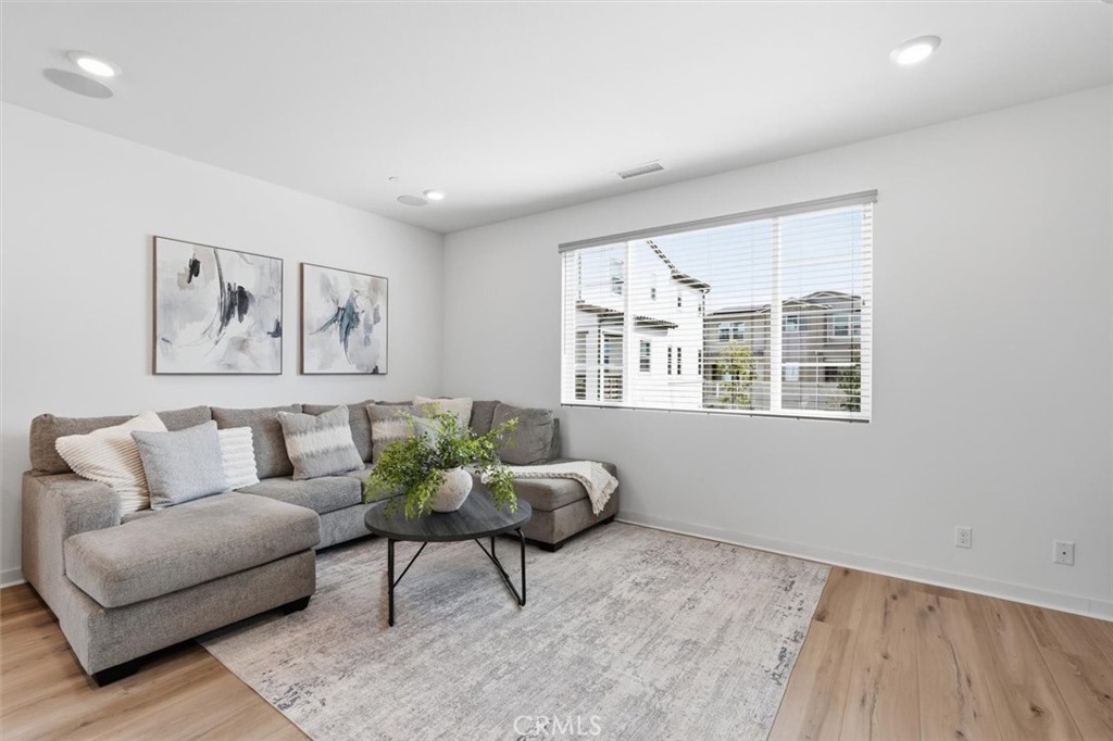 361 Gelding Way