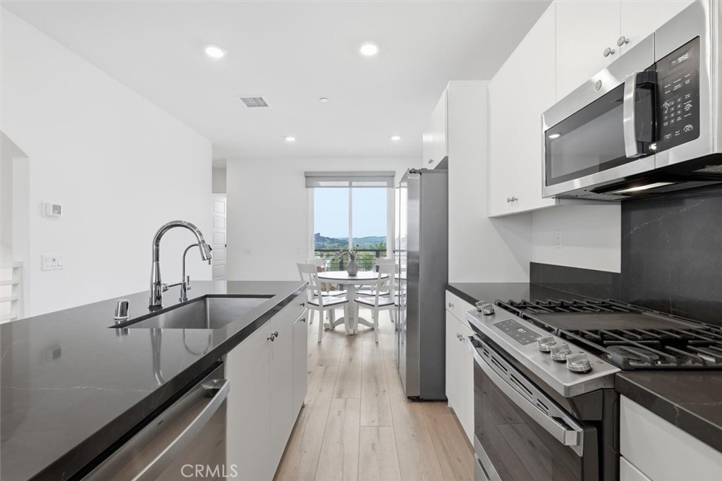 361 Gelding Way
