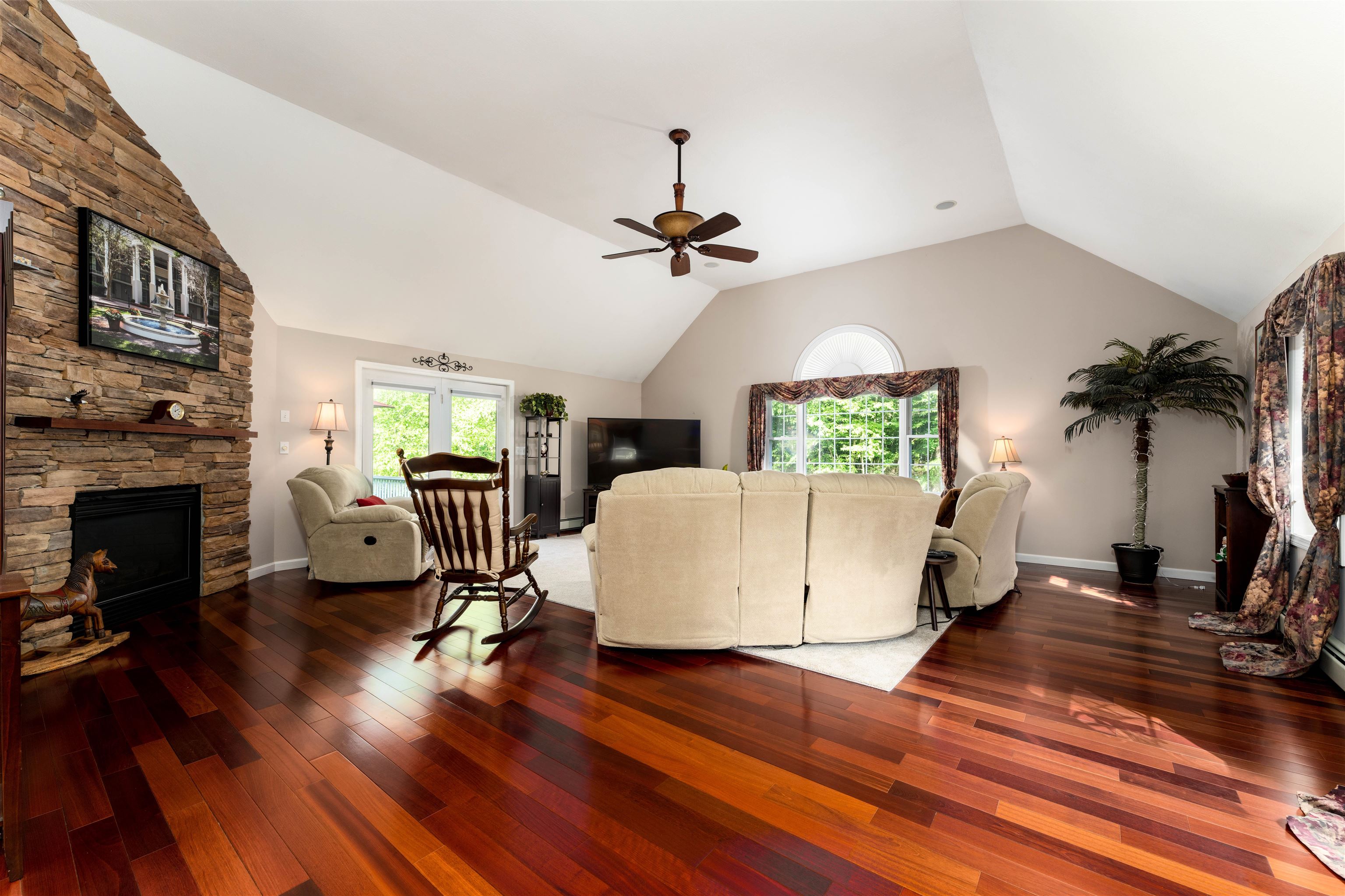 7 Williamine Drive