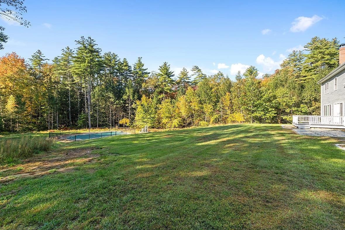 17 Deer Hollow Drive