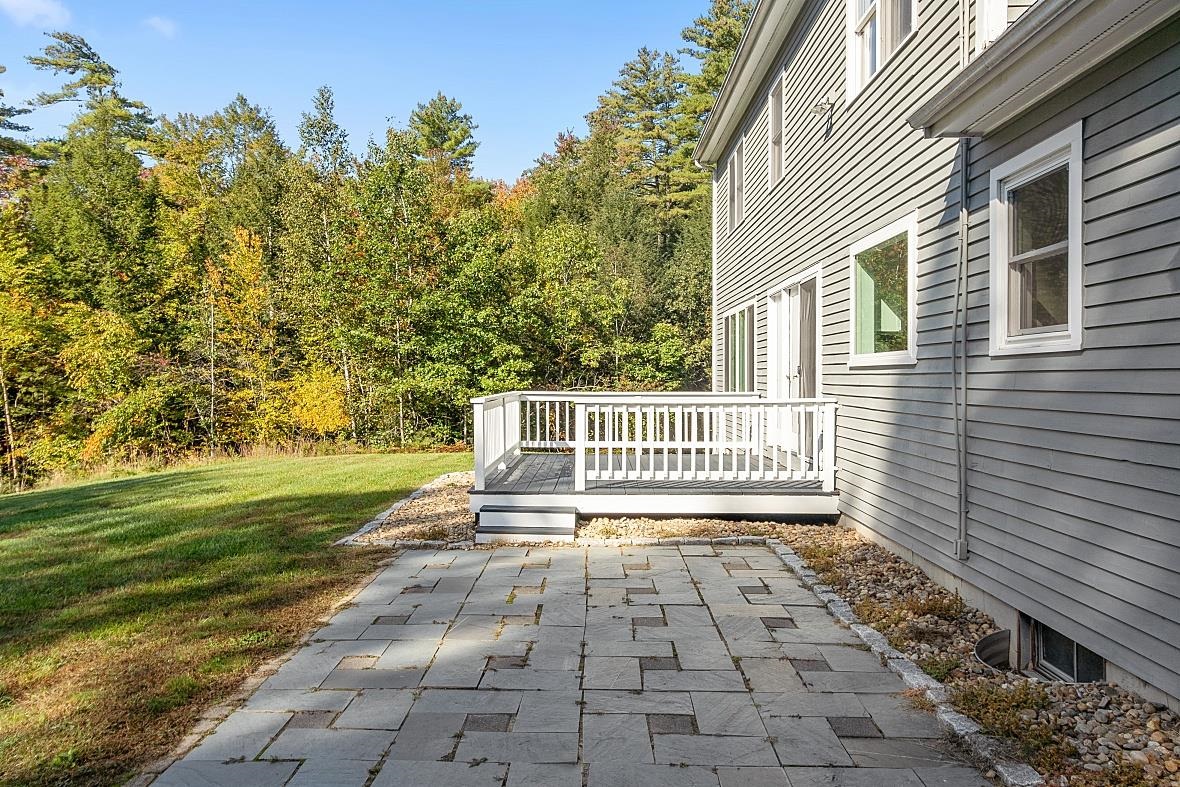 17 Deer Hollow Drive