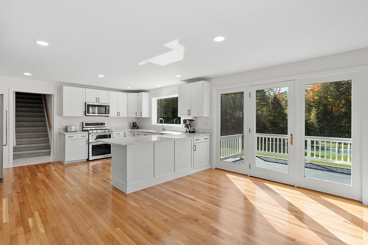 17 Deer Hollow Drive