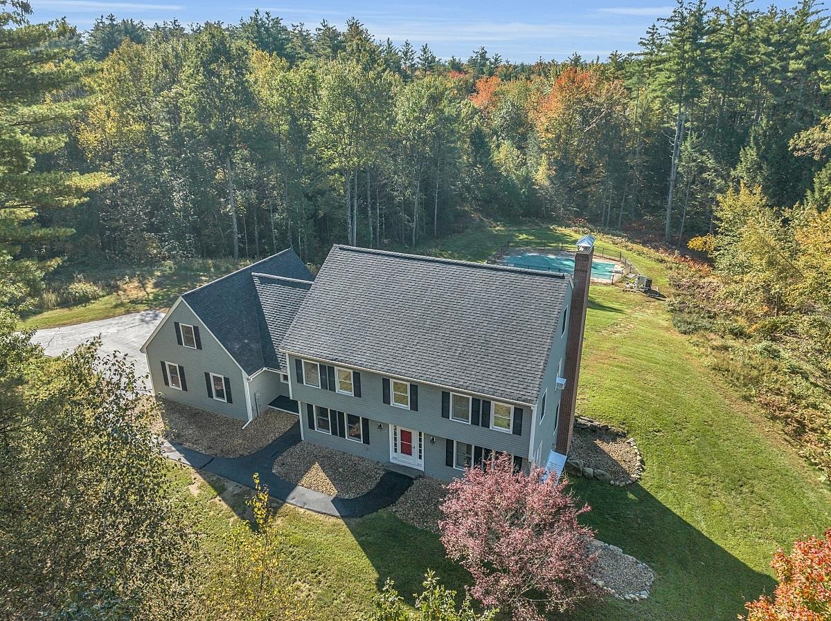 17 Deer Hollow Drive