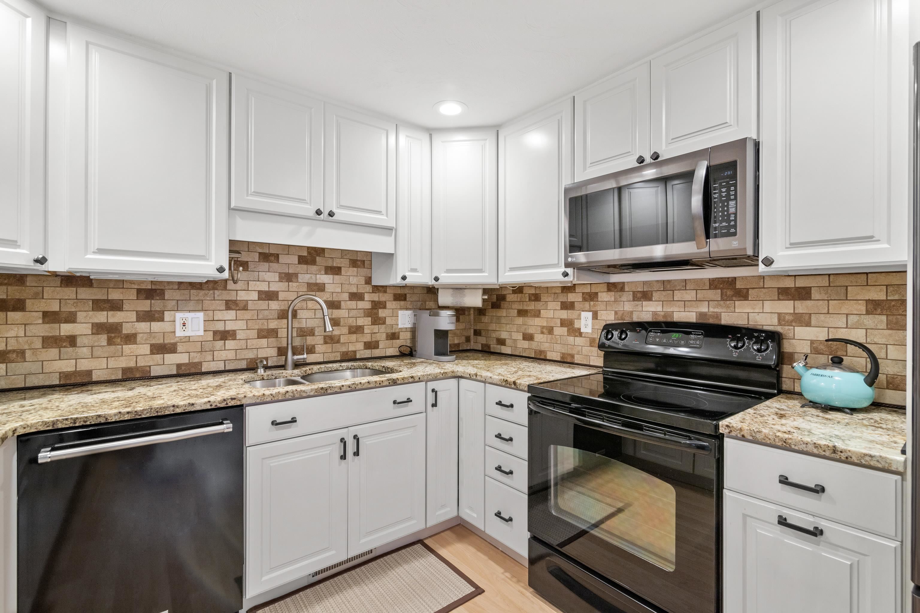 84 Branch Turnpike Unit: 38