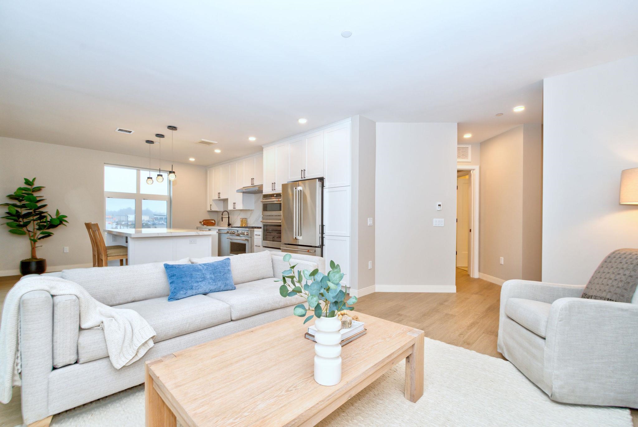 18 Artisan Drive Unit: 302