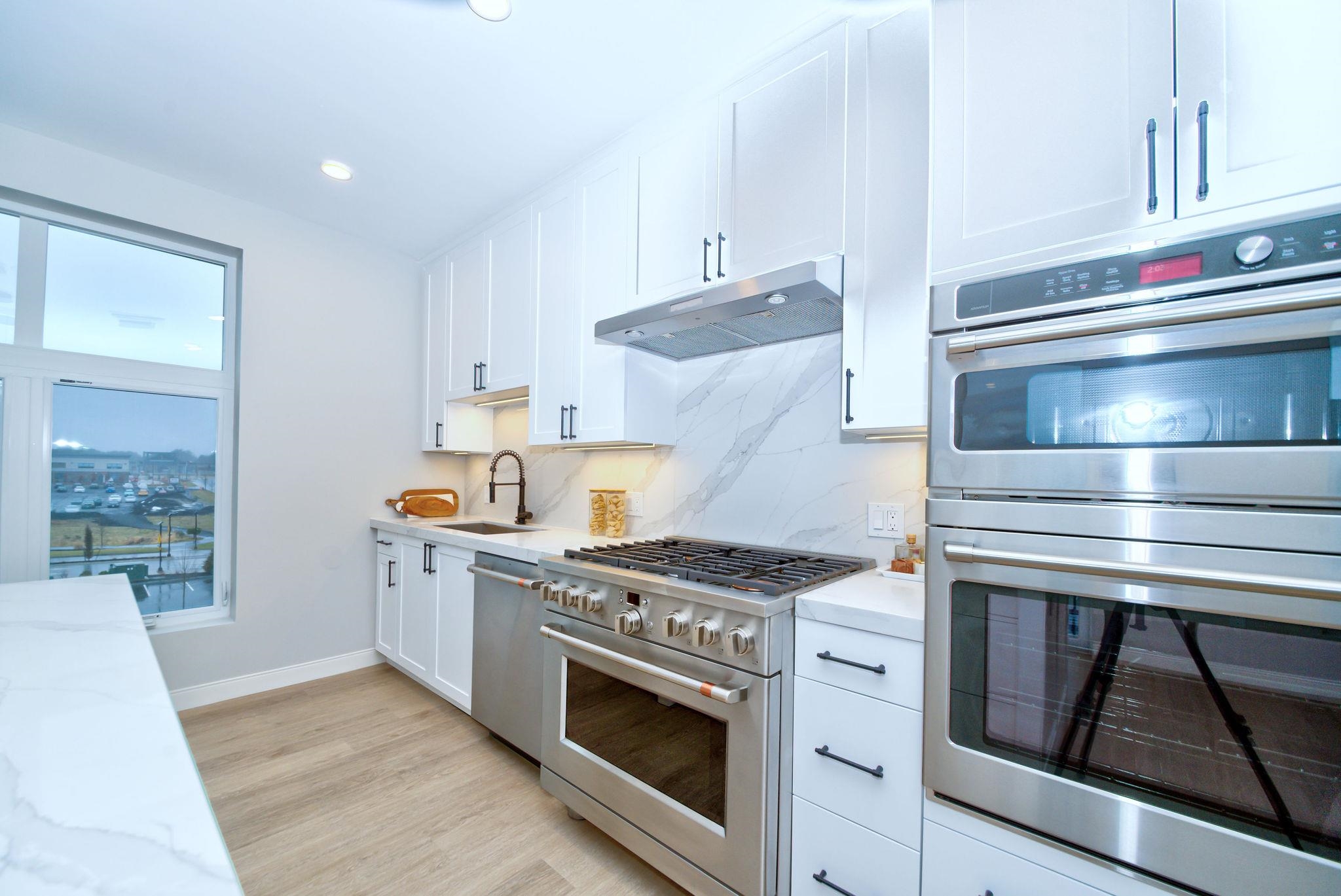 18 Artisan Drive Unit: 302