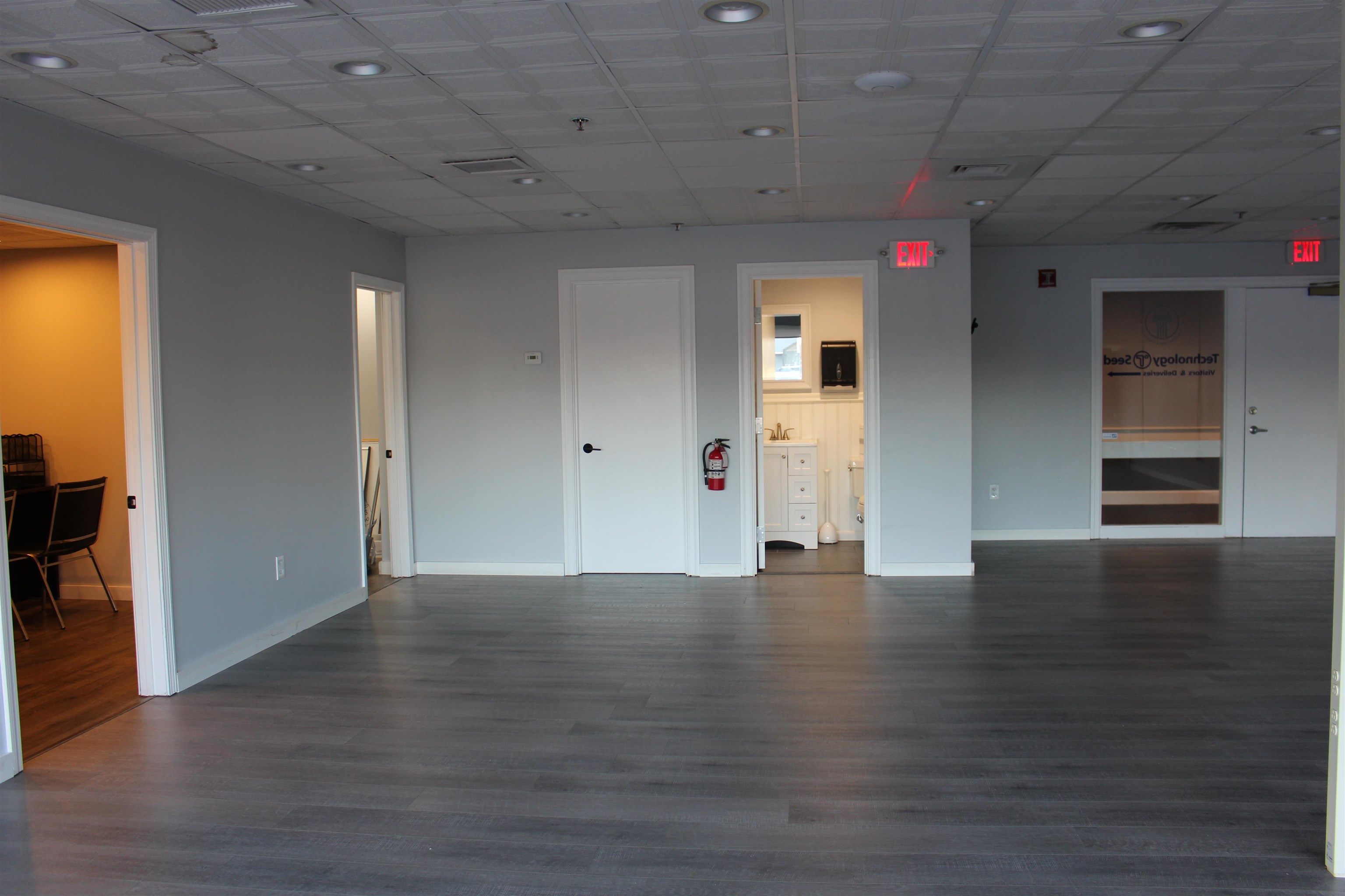 264 North Broadway Plaza Unit: 201B