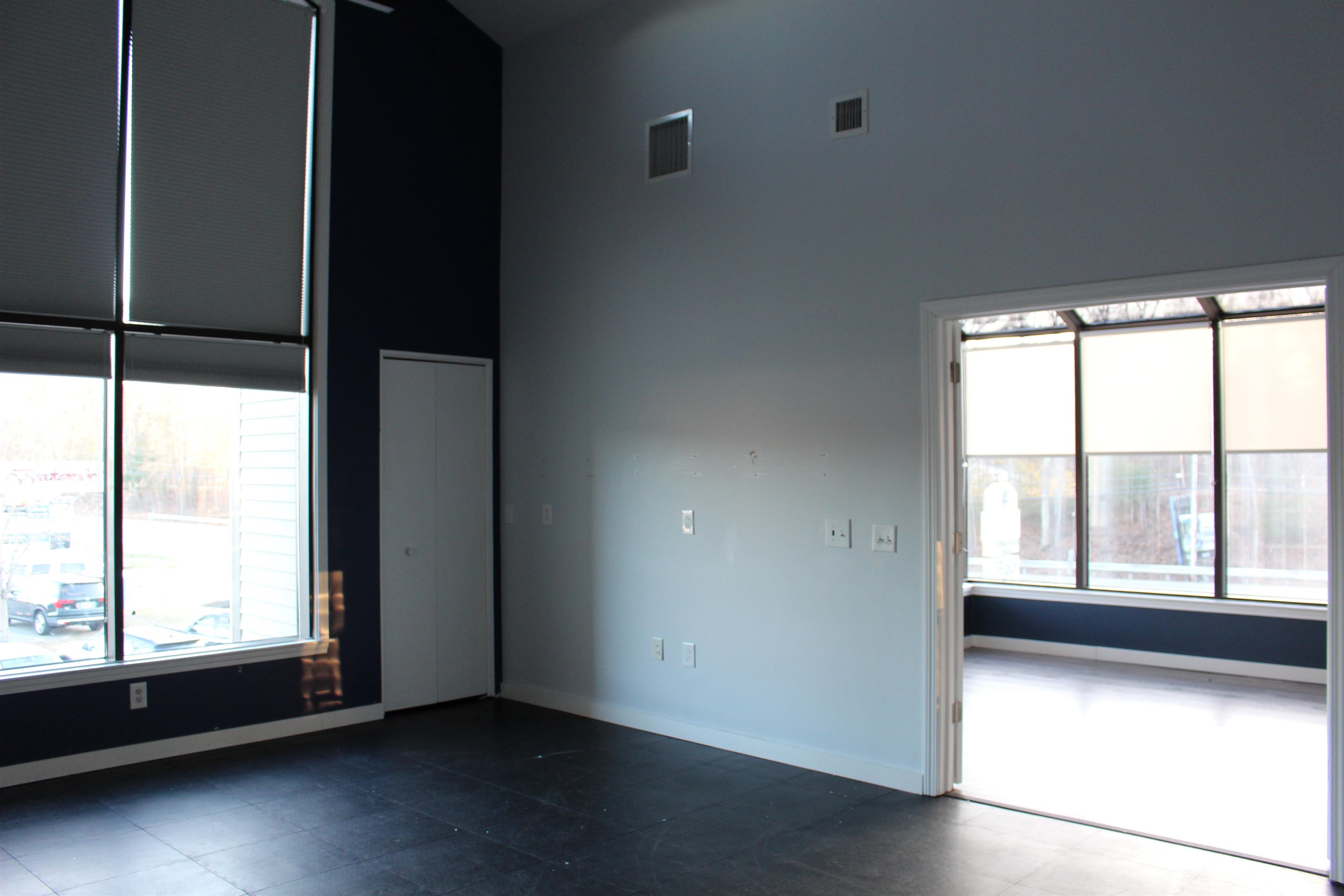 264 North Broadway Plaza Unit: 201A