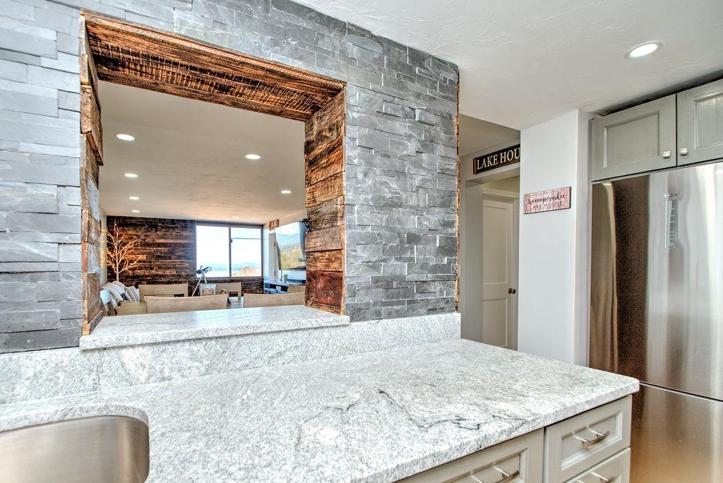 375 Endicott N Street Unit: 305