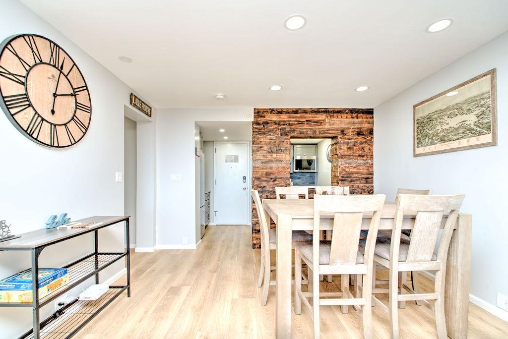 375 Endicott N Street Unit: 305