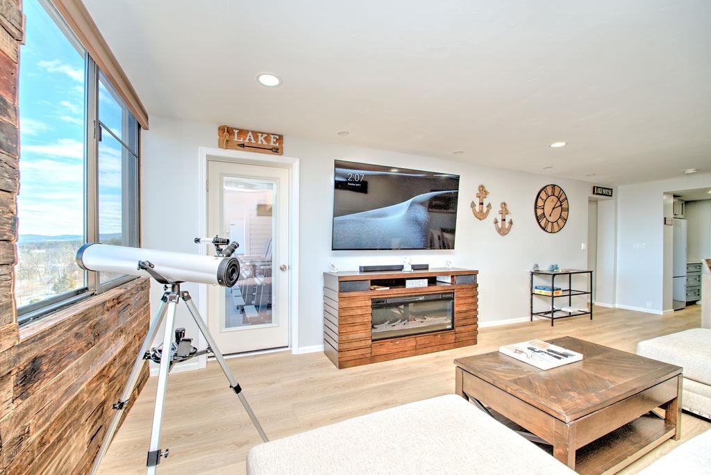 375 Endicott N Street Unit: 305