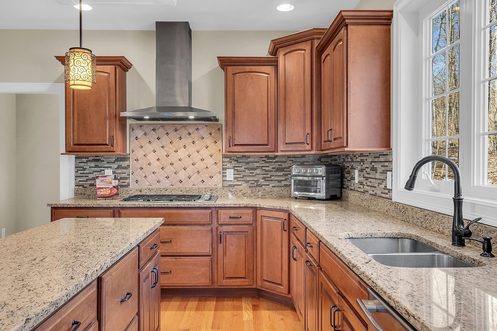 53 London Bridge Road