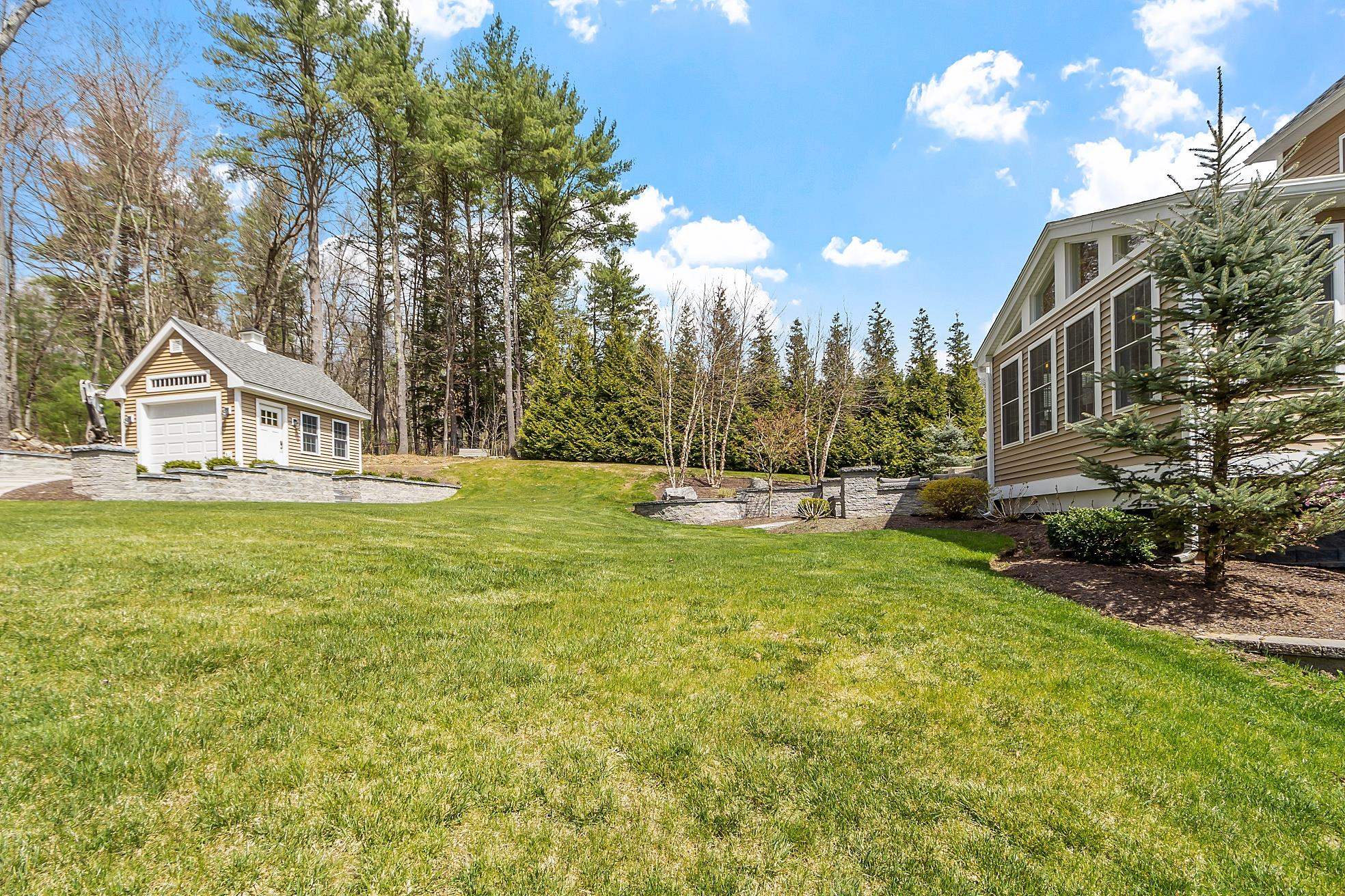 7 Cricket Ridge Drive