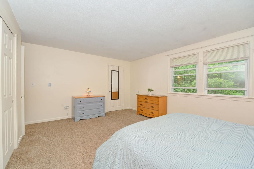 109 Sandstone Circle