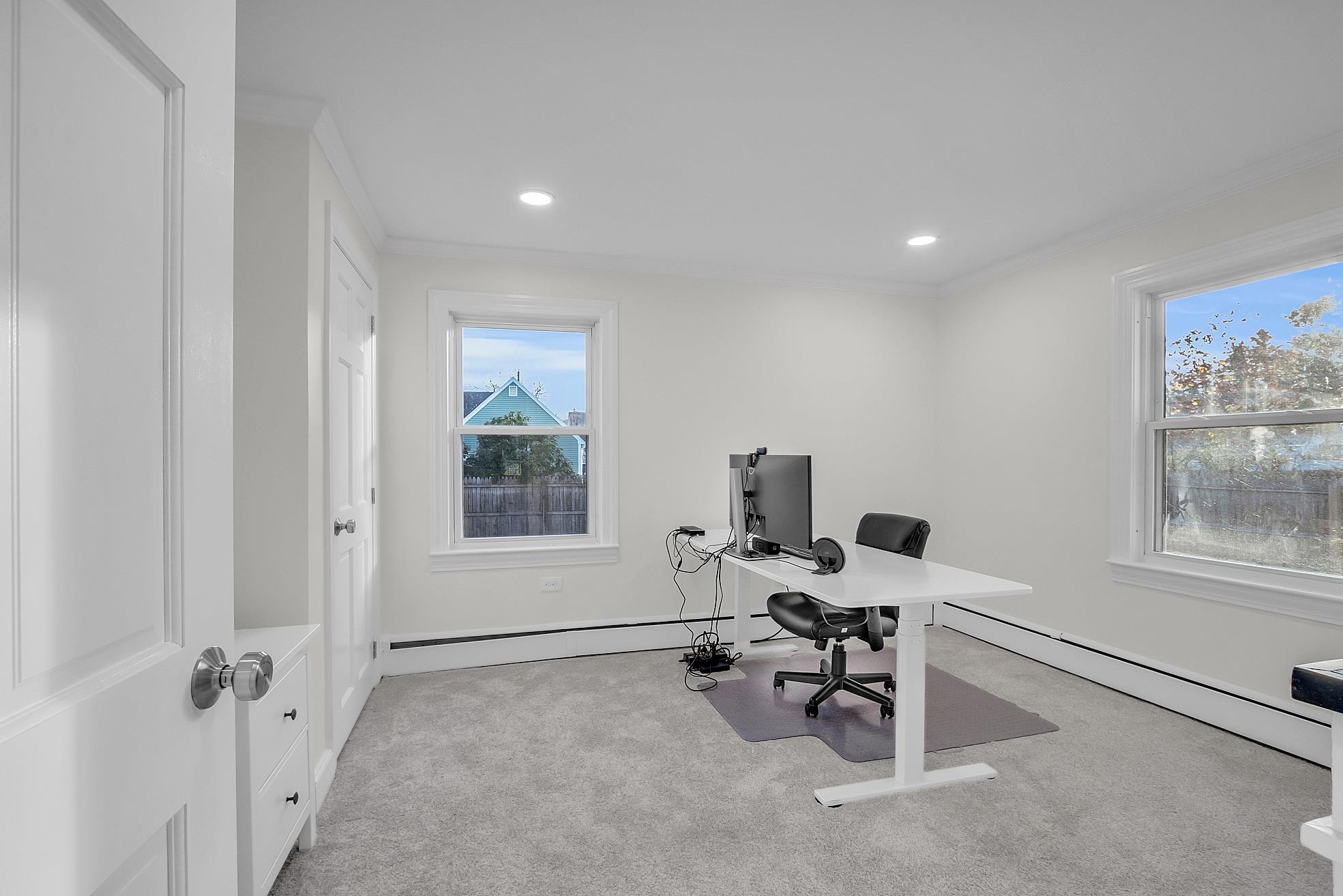 9 Plains Road