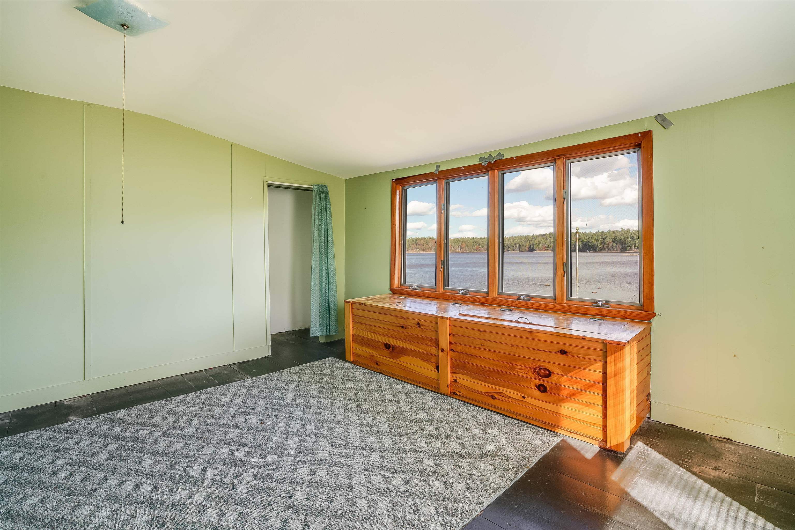 915 Whitneys Grove Road