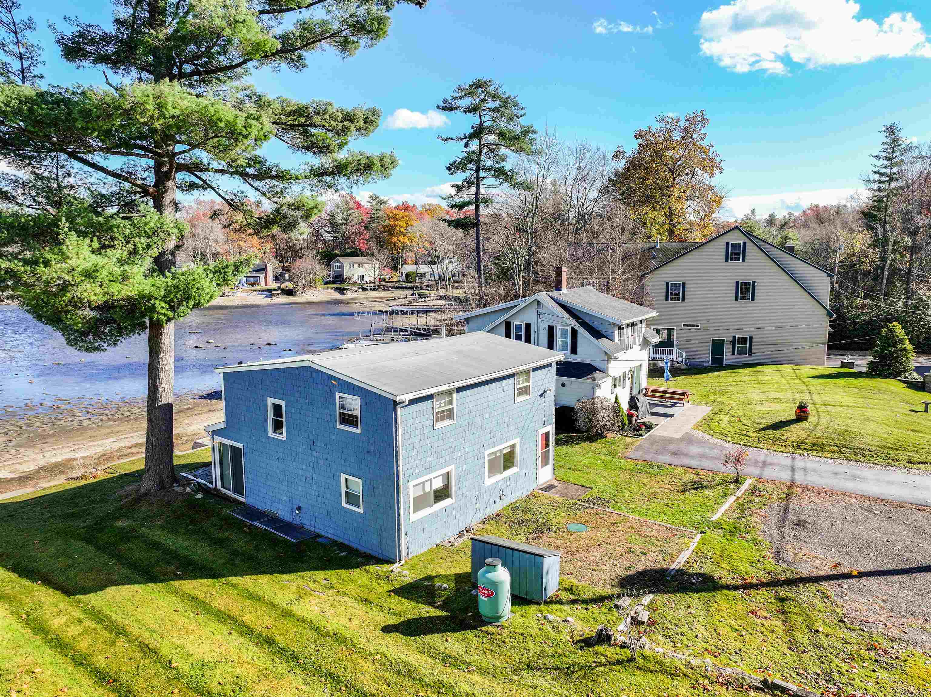 915 Whitneys Grove Road