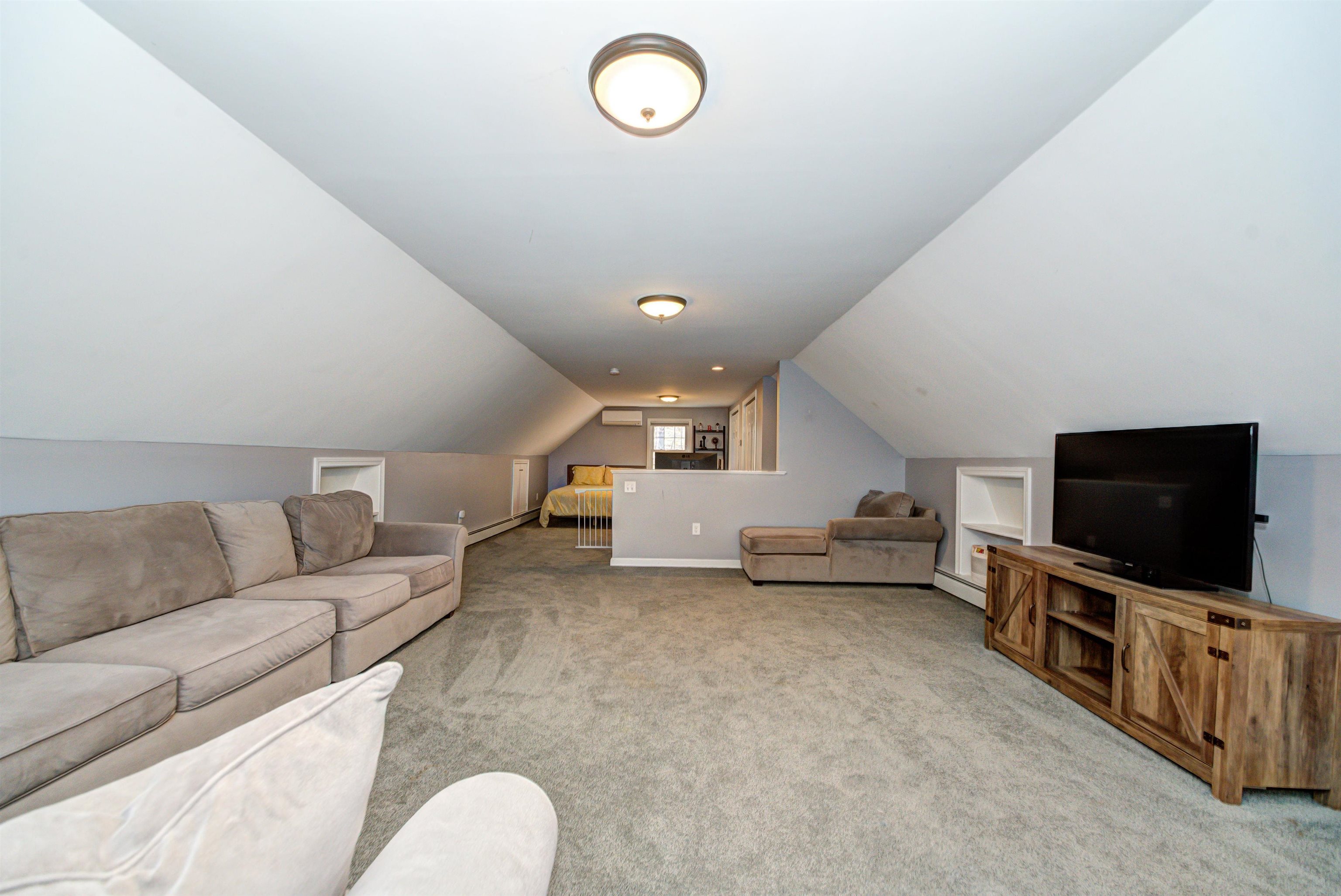 7 Heritage Hill Road